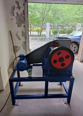 Μηχανή 45kg/H Sealed Compact MPE Type Lab Jaw Crusher
